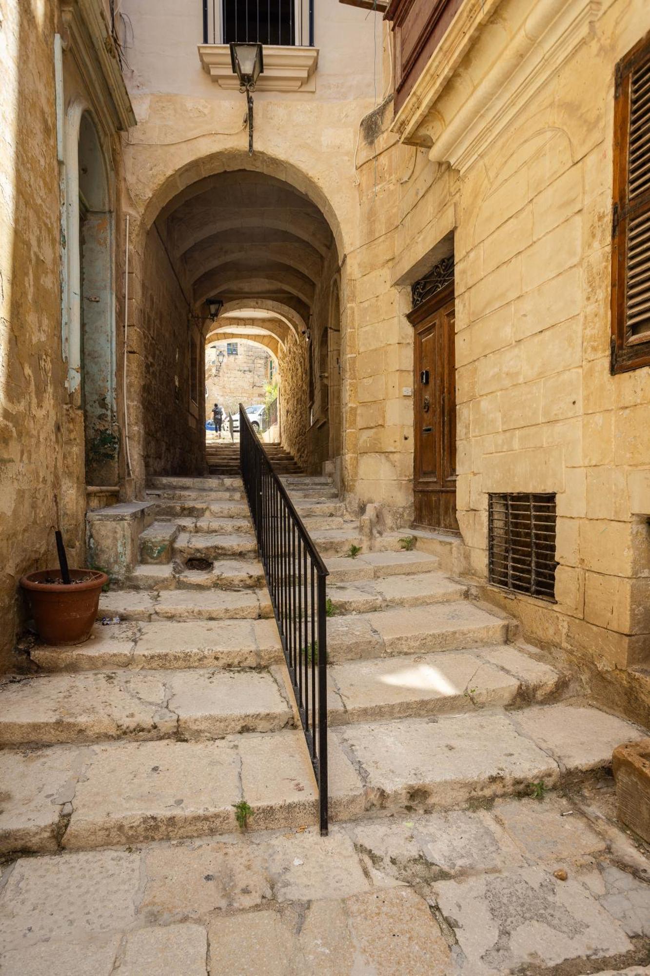The Maltese Gem Apartment Cospicua Exterior photo